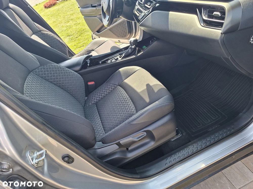 Toyota C-HR - 22
