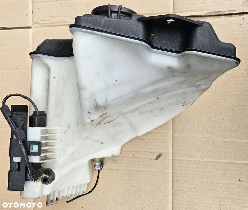 BMW E46 zbiorniczek zbiornik płynu do spryskiwaczy - 1