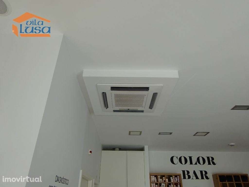 Cabeleireiro e Estética equipado Vilar de Andorinho - Grande imagem: 5/11