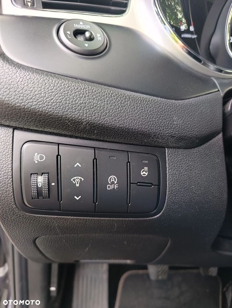 Kia Ceed 1.6 CRDi 128 Fifa World Cup Edition - 25