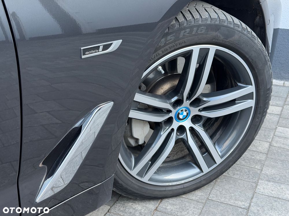 BMW Seria 5 530e PHEV M Sport - 5