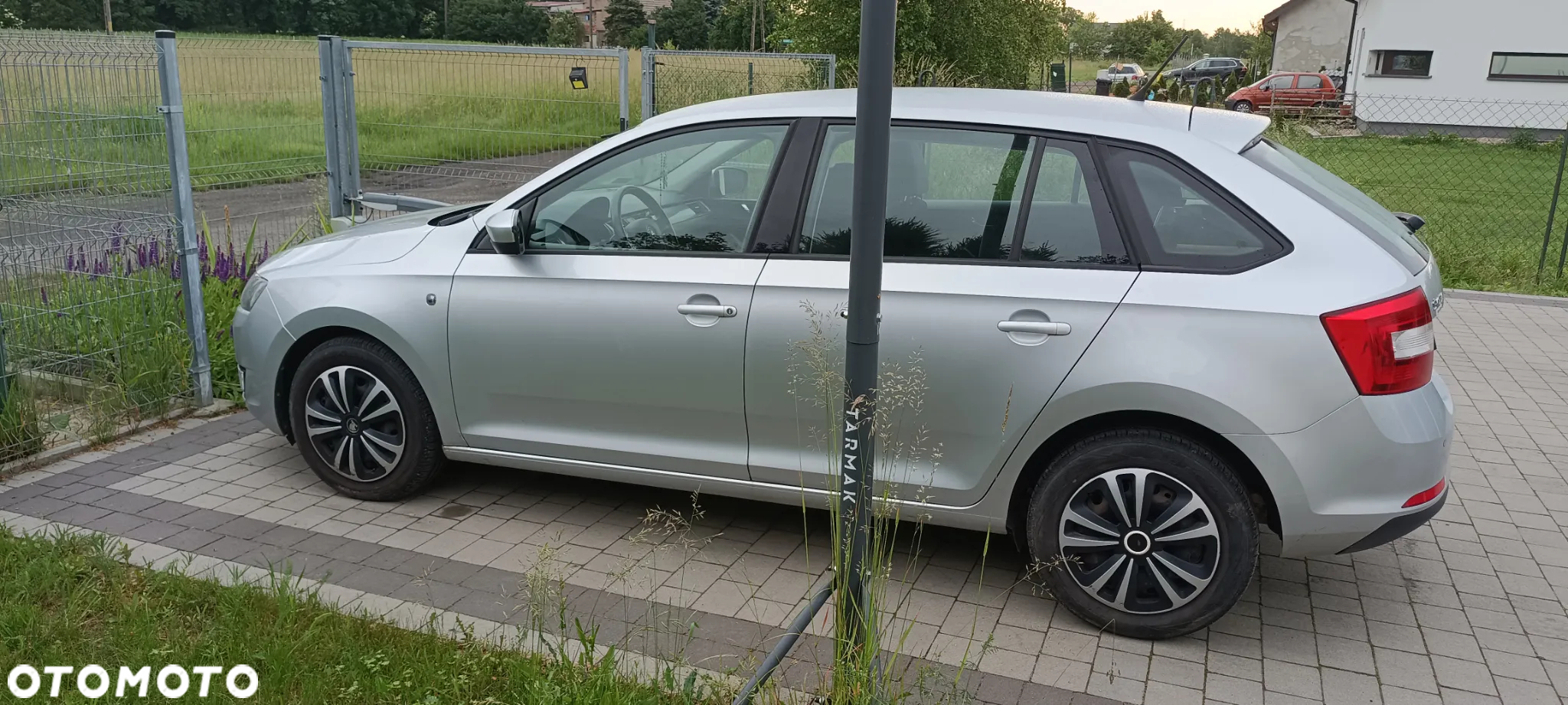 Skoda RAPID - 7