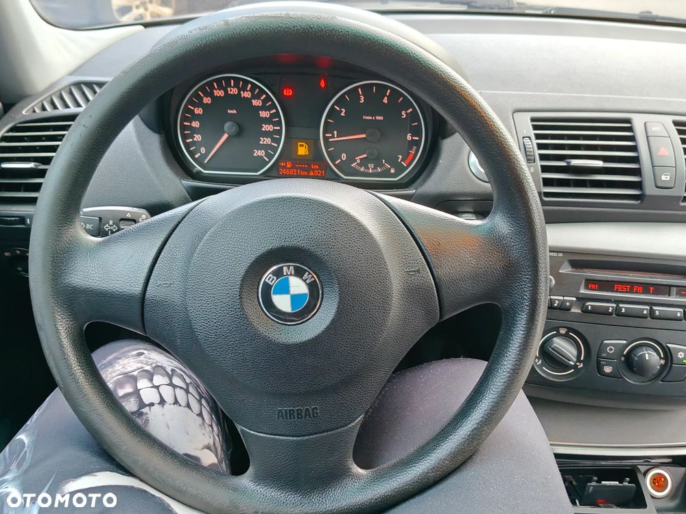 BMW Seria 1 118i - 20