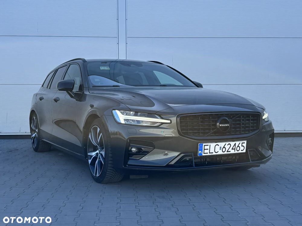 Volvo V60 B4 D R-Design - 1
