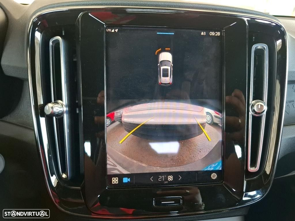 Volvo XC 40 Recharge Plus - 7