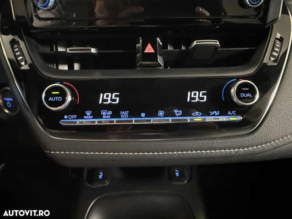 Toyota Corolla - 18