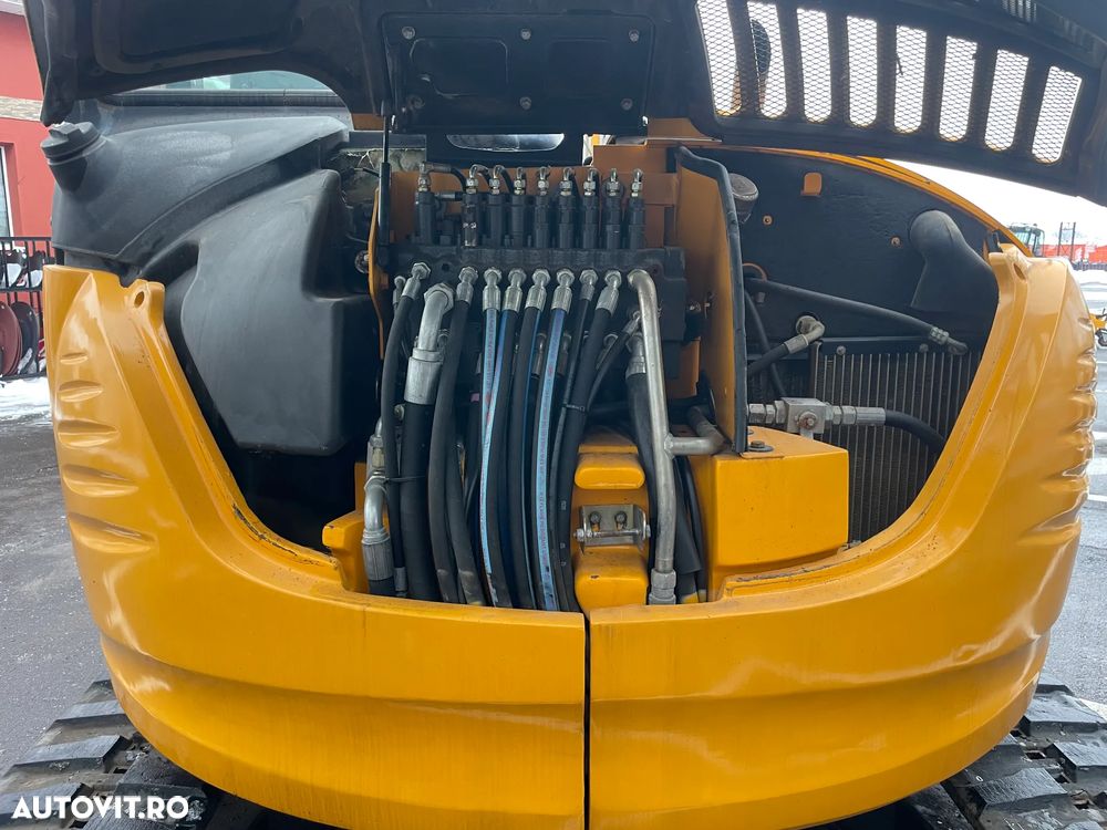 JCB 8080 - 13