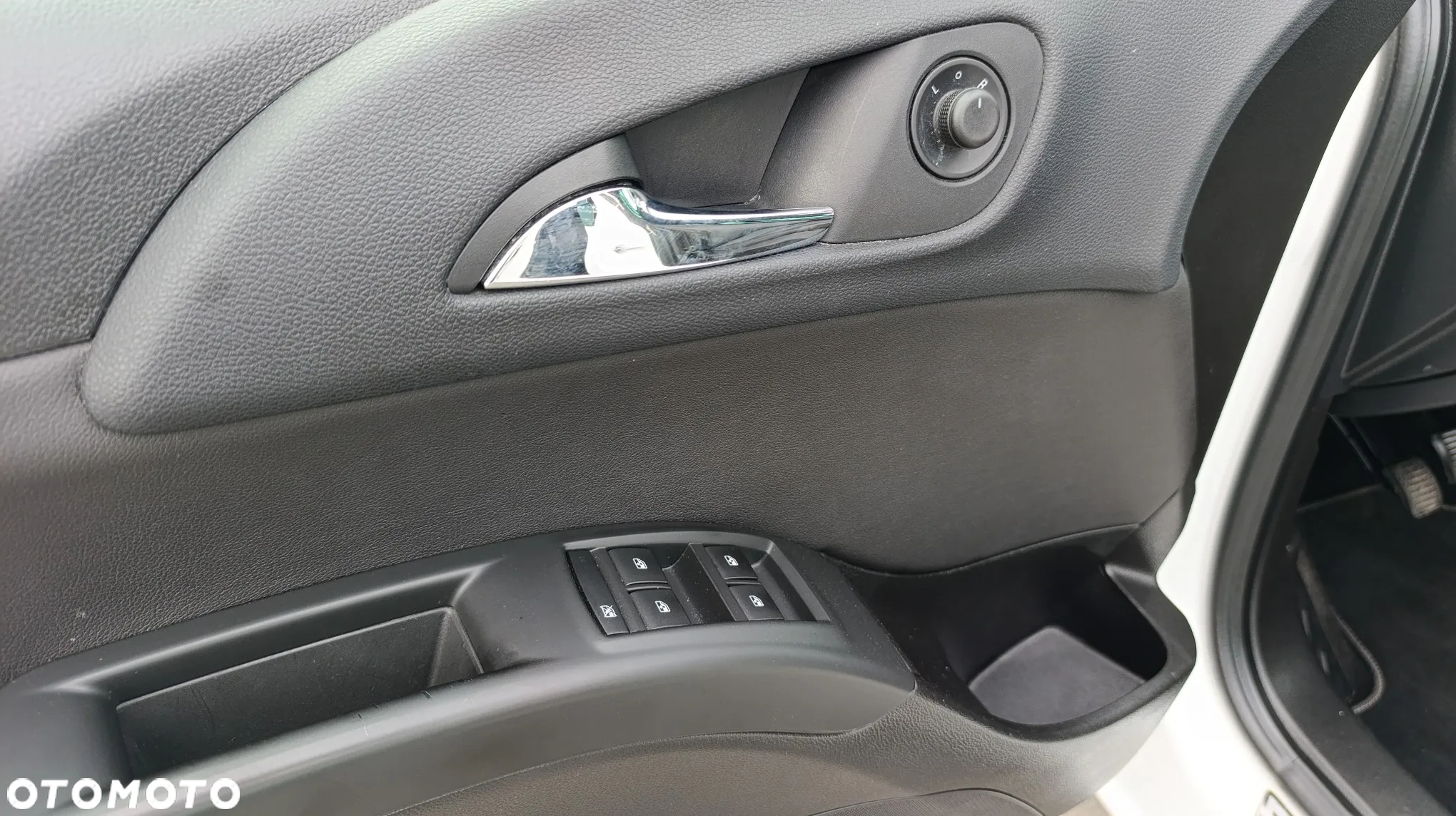 Opel Meriva 1.4 T Cosmo - 14