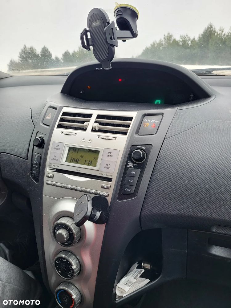 Toyota Yaris 1.3 Luna Premium - 14