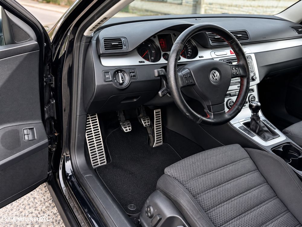 VW Passat 2.0 TDI Sportline - 8