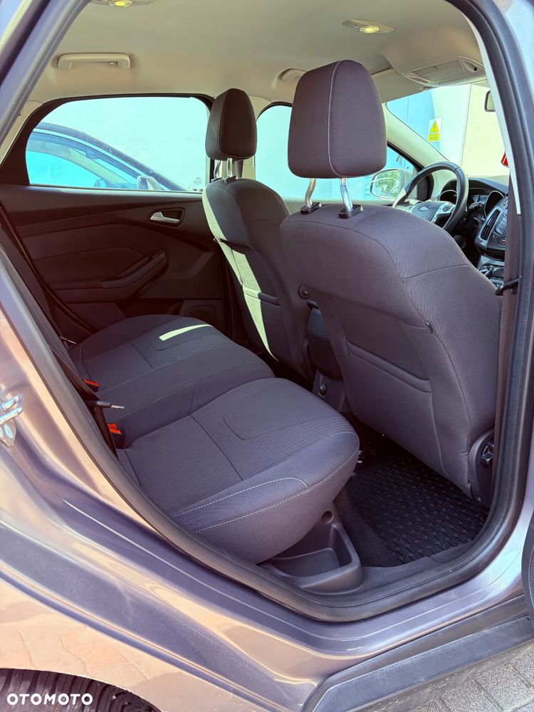 Ford Focus 1.0 EcoBoost Titanium - 10