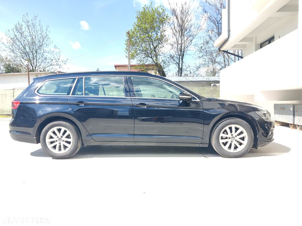 Volkswagen Passat - 2