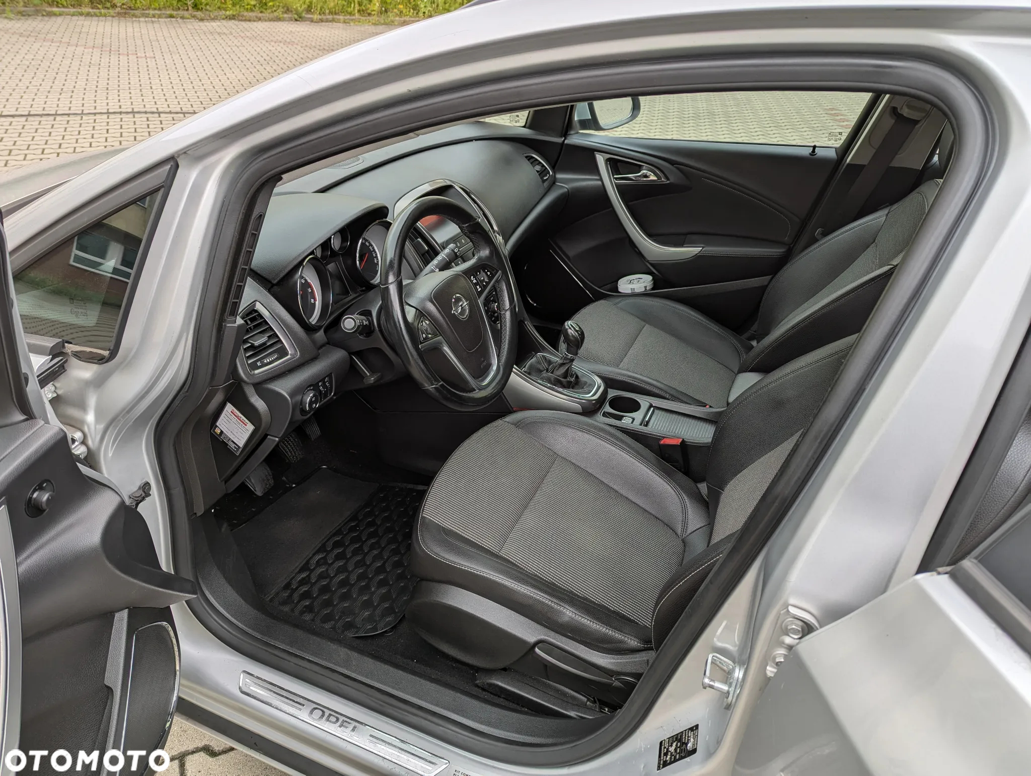 Opel Astra IV 1.4 T Sport - 6