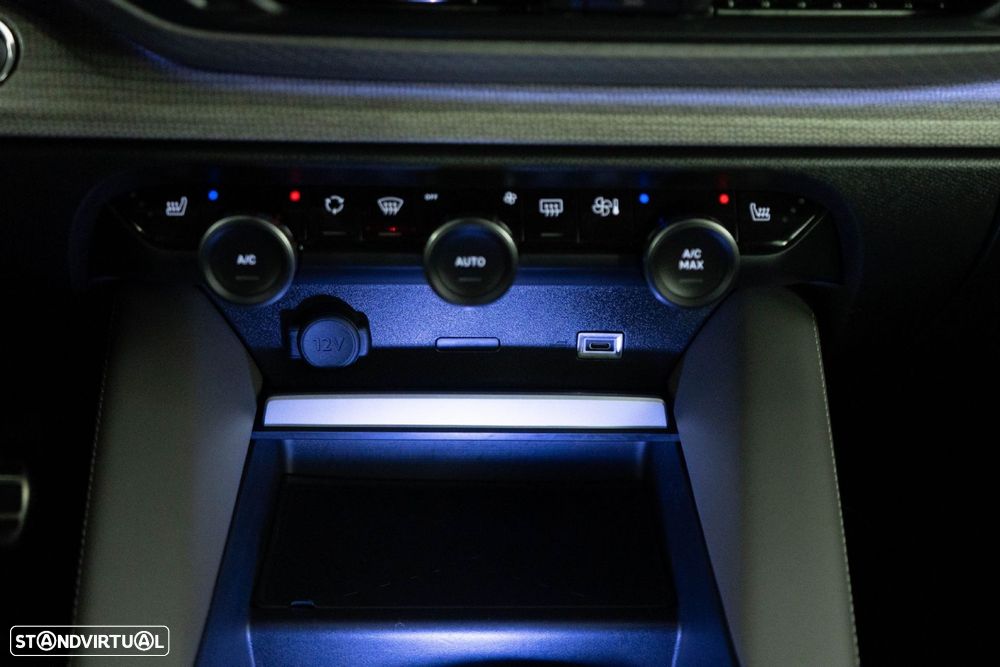 Citroën C5 X 1.6 Hybrid Shine Pack e-EAT8 - 28