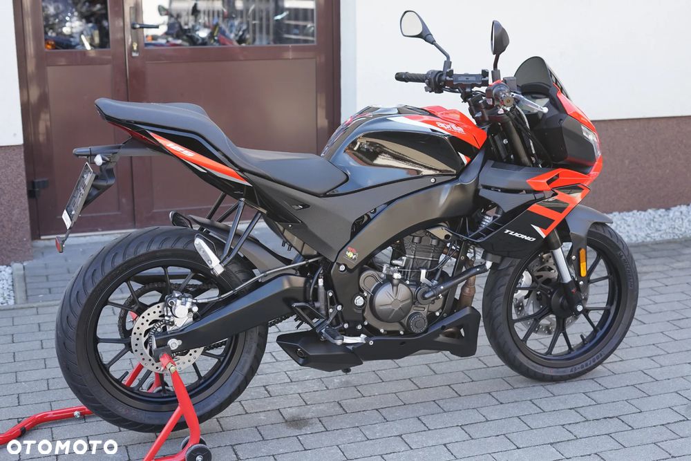Aprilia Tuono - 4
