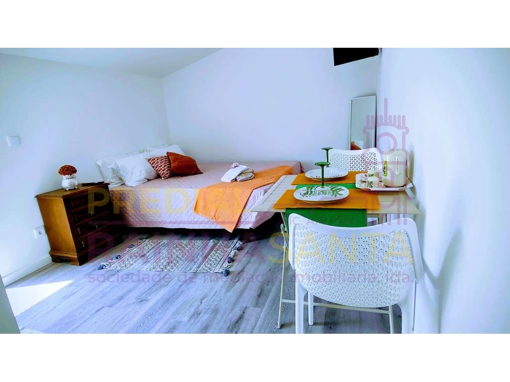 T0 mobilado e equipado com terraço - Bairro Norton de Matos Coimbra - Grande imagem: 3/13