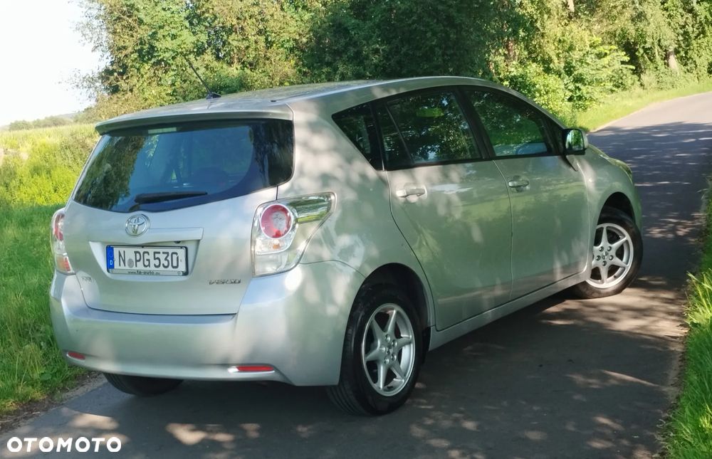 Toyota Verso 1.8 Sol plus 7os - 4