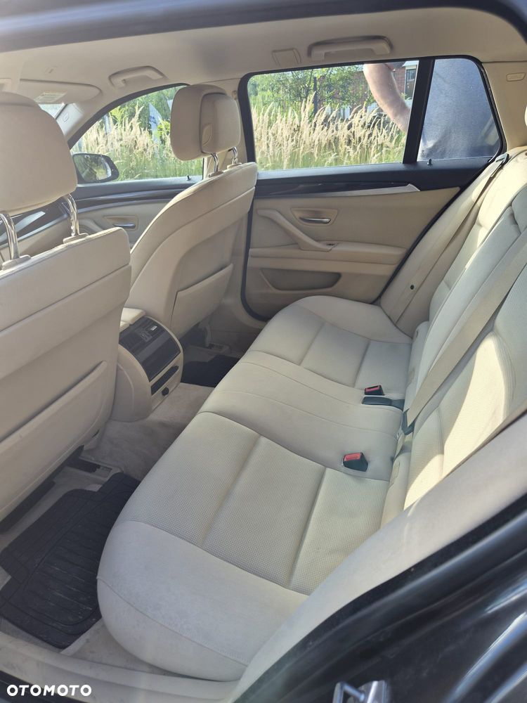 BMW Seria 5 520d - 12
