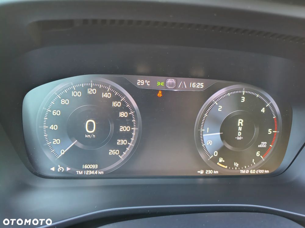 Volvo XC 40 - 9