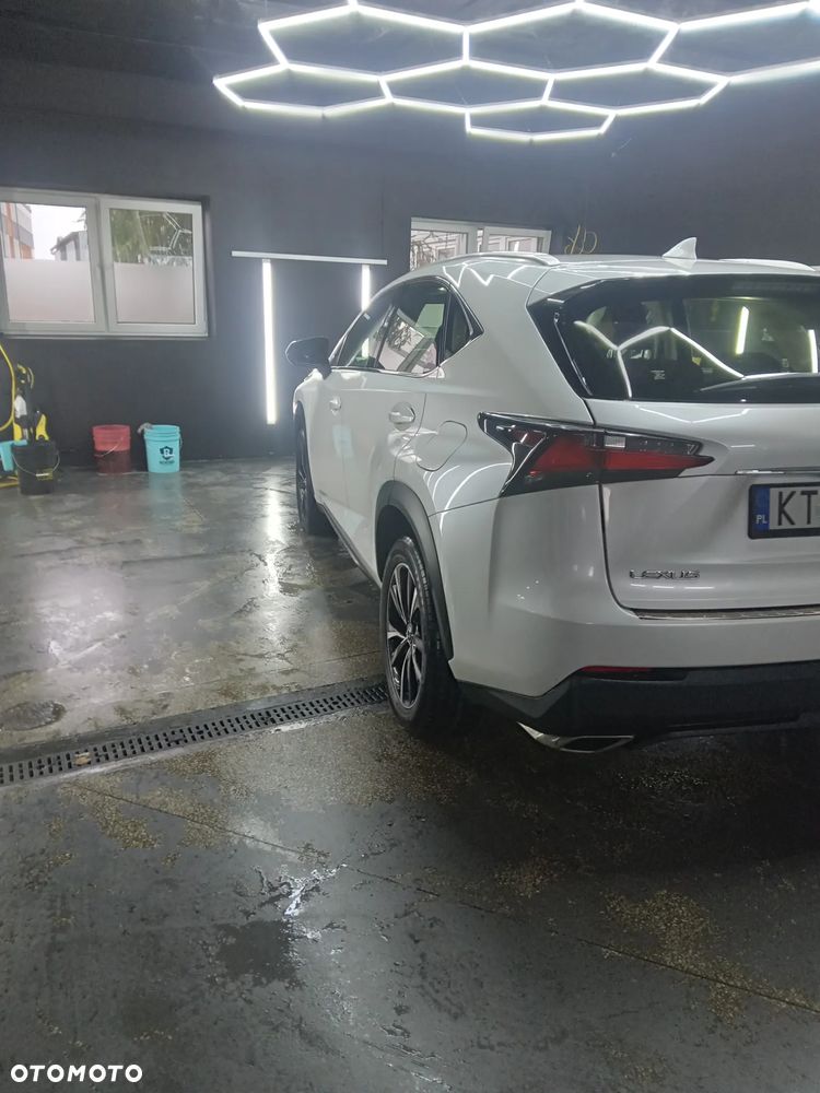 Lexus NX 200t Elite AWD - 3