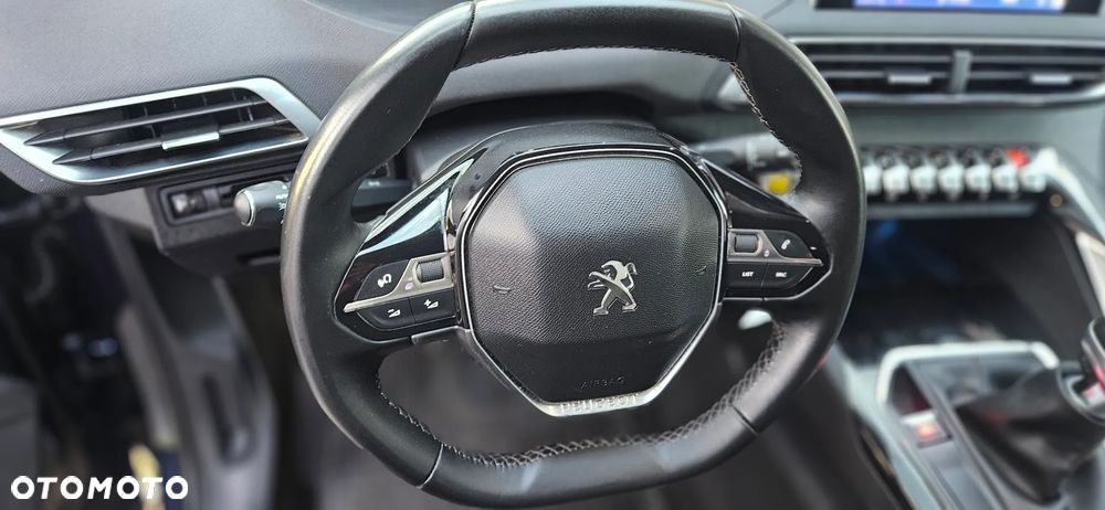 Peugeot 5008 1.2 PureTech Crossway S&S - 32