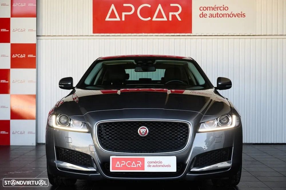 Jaguar XF 2.0 D R-Sport Aut. - 8