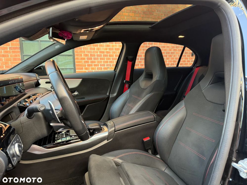 Mercedes-Benz Klasa A 35 AMG 4-Matic 7G-DCT - 16