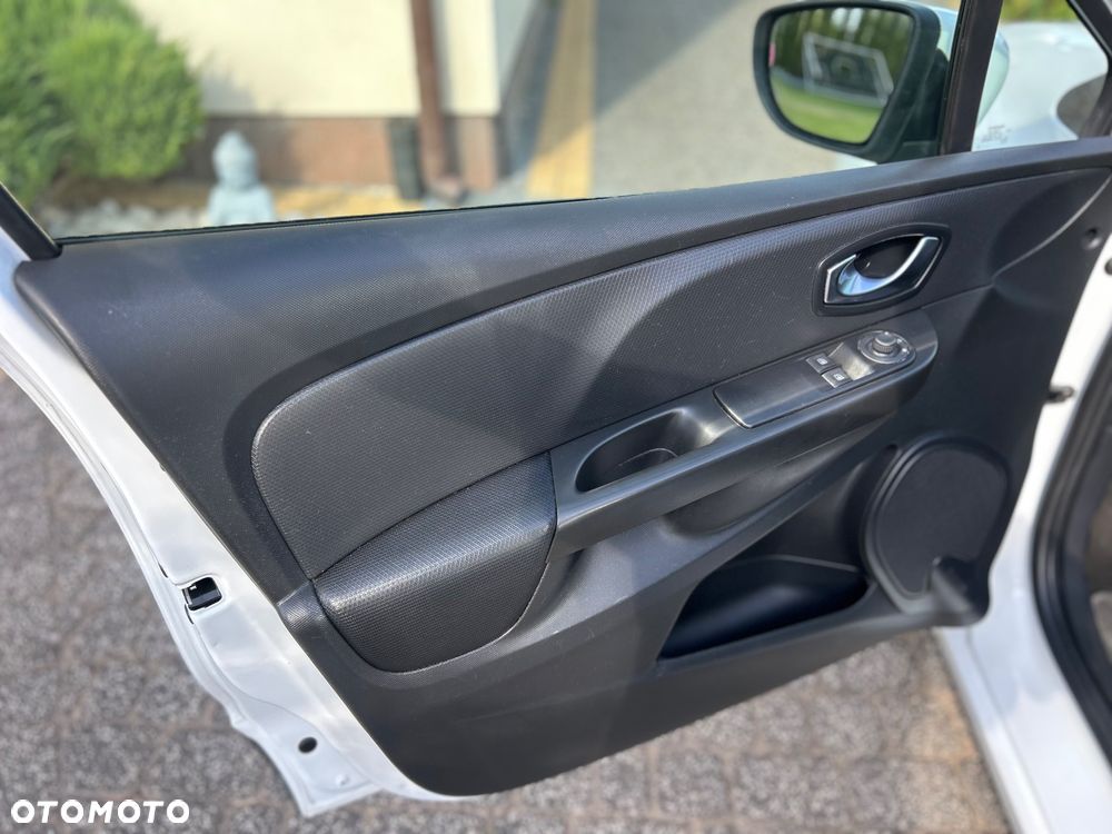 Renault Clio 1.2 16V 75 Authentique - 18