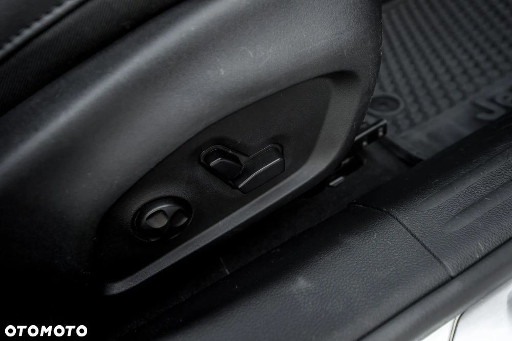 Jeep Compass 1.4 TMair Limited 4WD S&S - 23