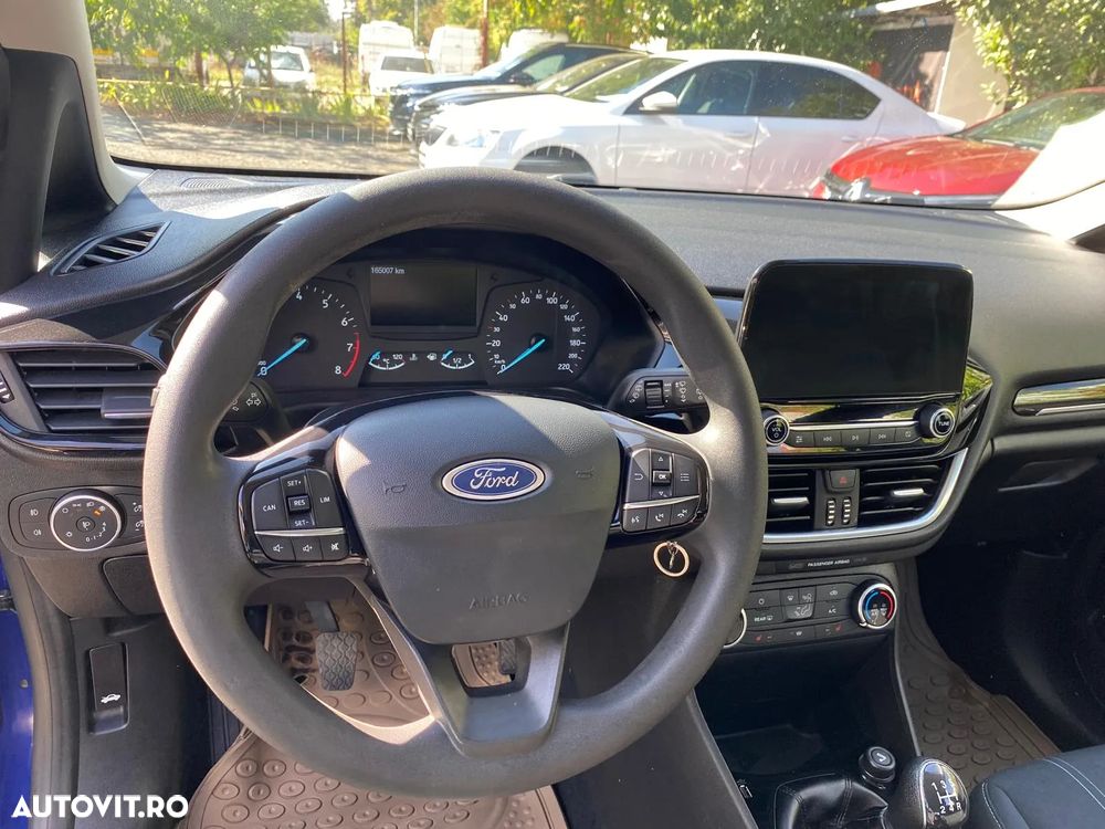 Ford Fiesta 1.1 Trend - 14