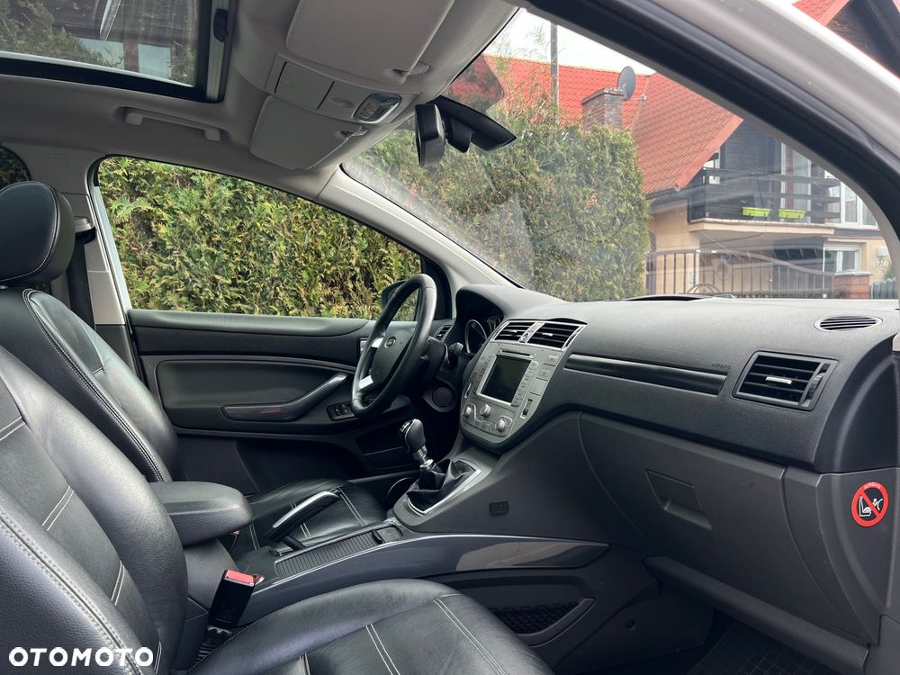 Ford Kuga 2.0 TDCi 4x4 Titanium - 29