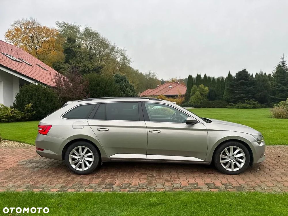 Skoda Superb 1.6 TDI DSG Ambition - 12