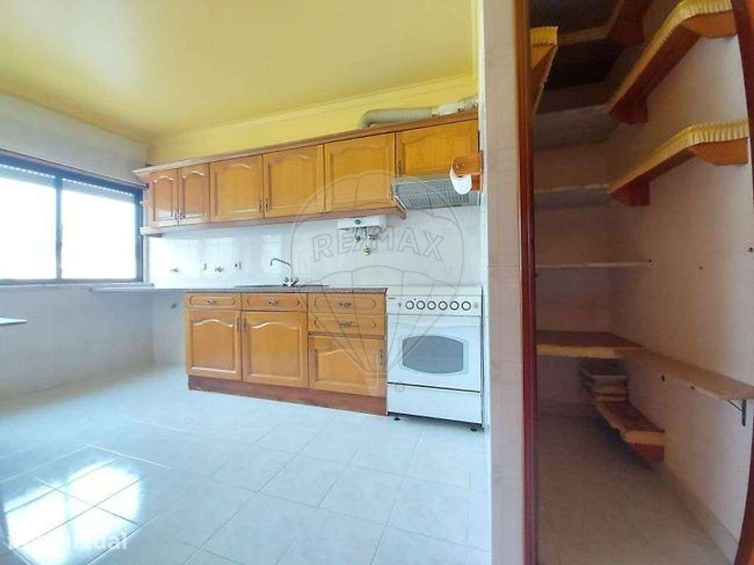 Apartamento T2 para arrendamento - Grande imagem: 4/13