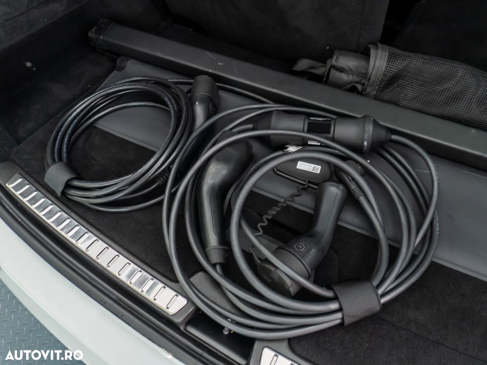 Volvo XC 90 T8 AWD Recharge Geartronic RDesign - 25