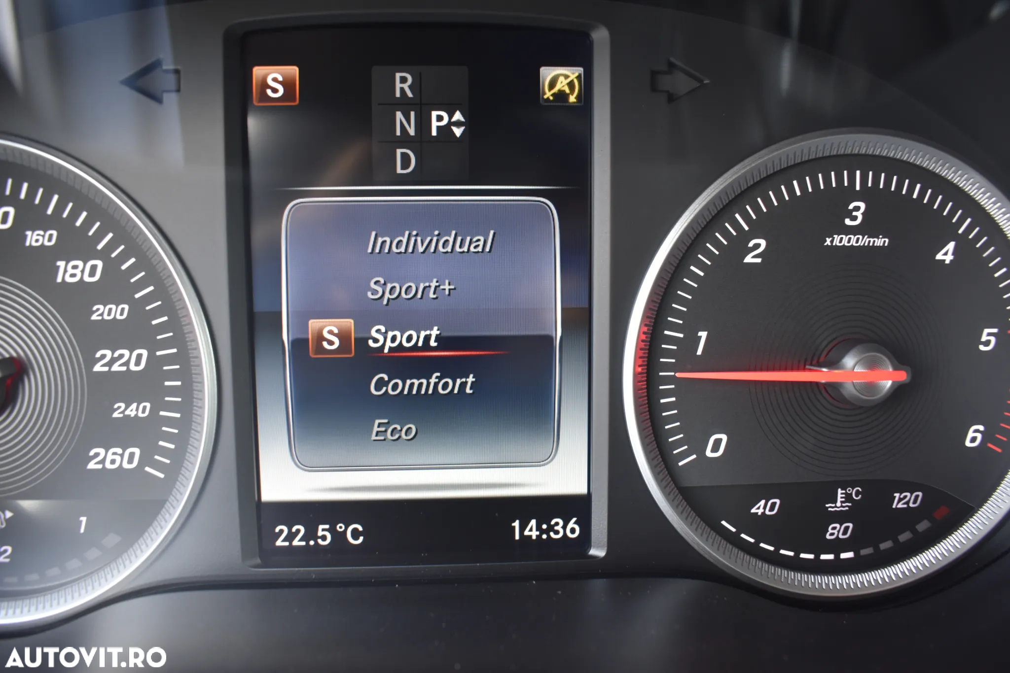 Mercedes-Benz GLC 220 d 4MATIC - 13
