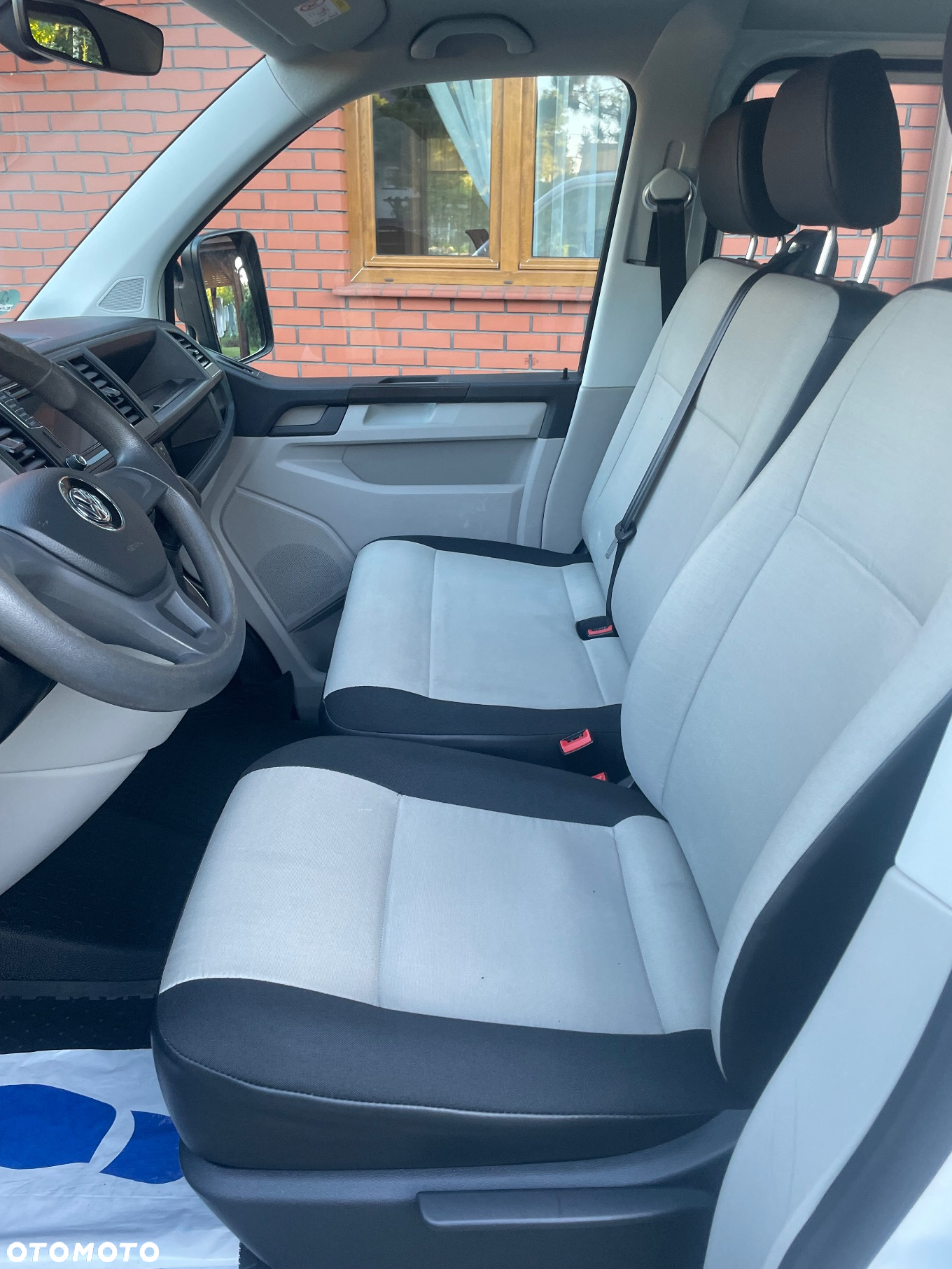 Volkswagen Transporter - 12