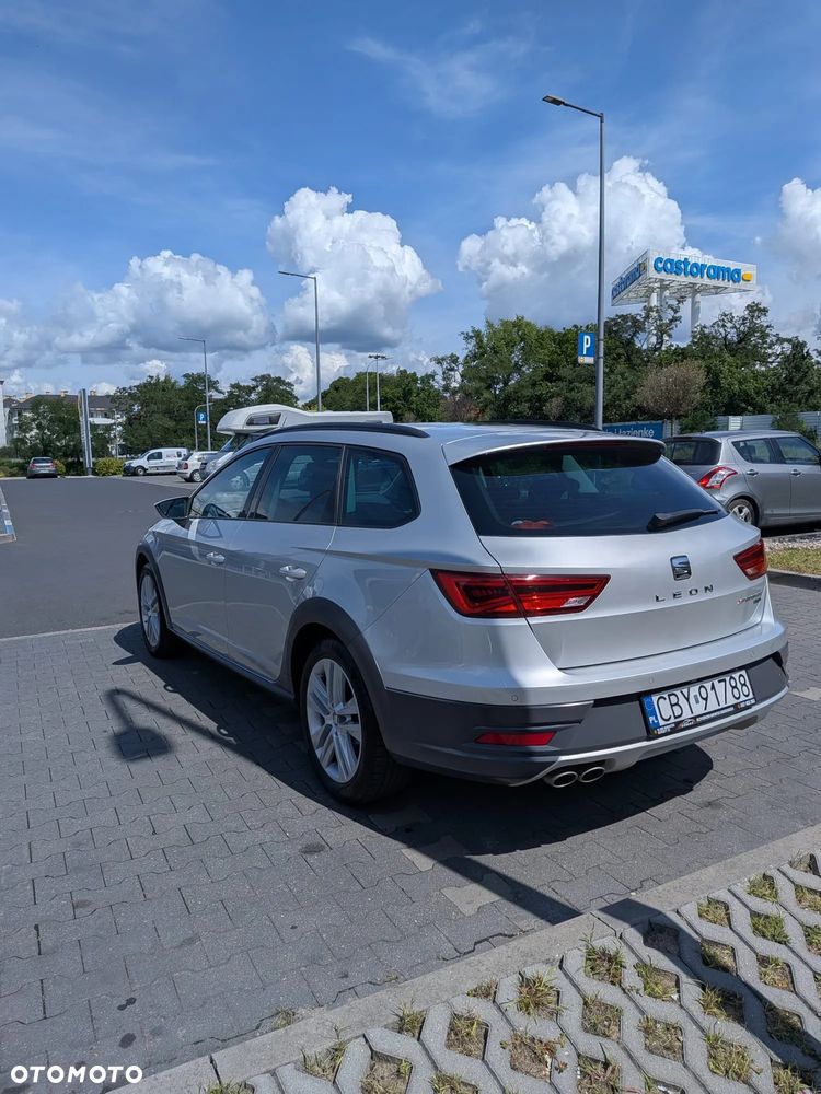 Seat Leon 2.0 TDI DPF Start&Stop DSG XCELLENCE - 8