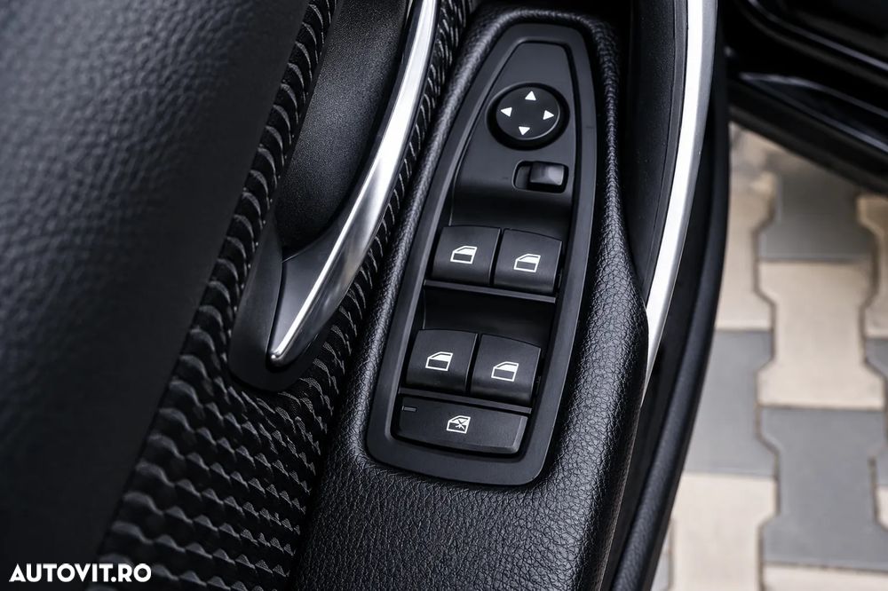 BMW Seria 3 320d Efficient Dynamic Edition Aut. - 19