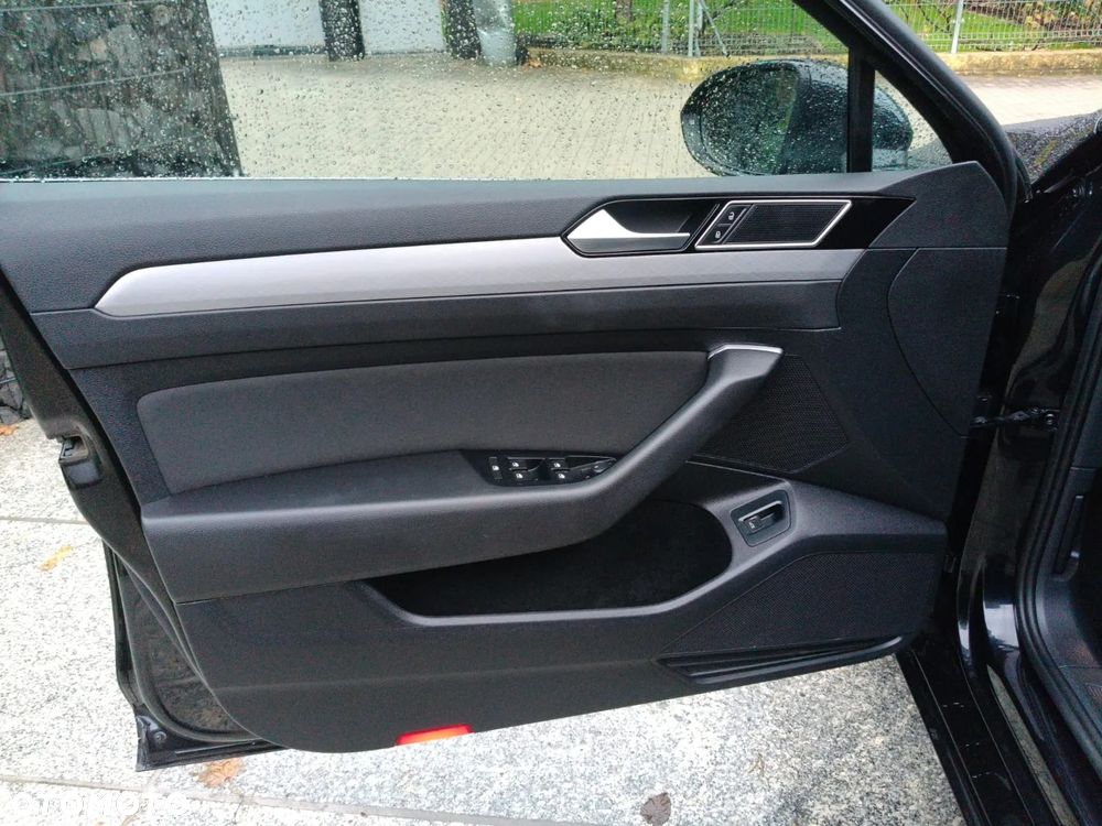 Volkswagen Passat 2.0 TDI SCR DSG Business - 7
