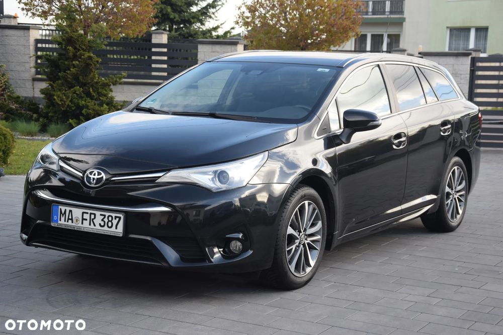 Toyota Avensis 1.8 Edition (2014) - 13