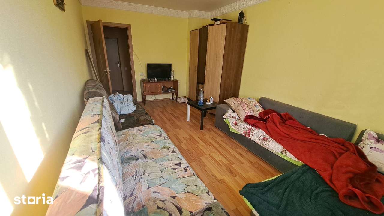 AGIGEA, 3 CAMERE DECOMANDAT 2 BAI, CENTRALA GAZ, 70 MP. PARCARE, BOXA — fotografia 3