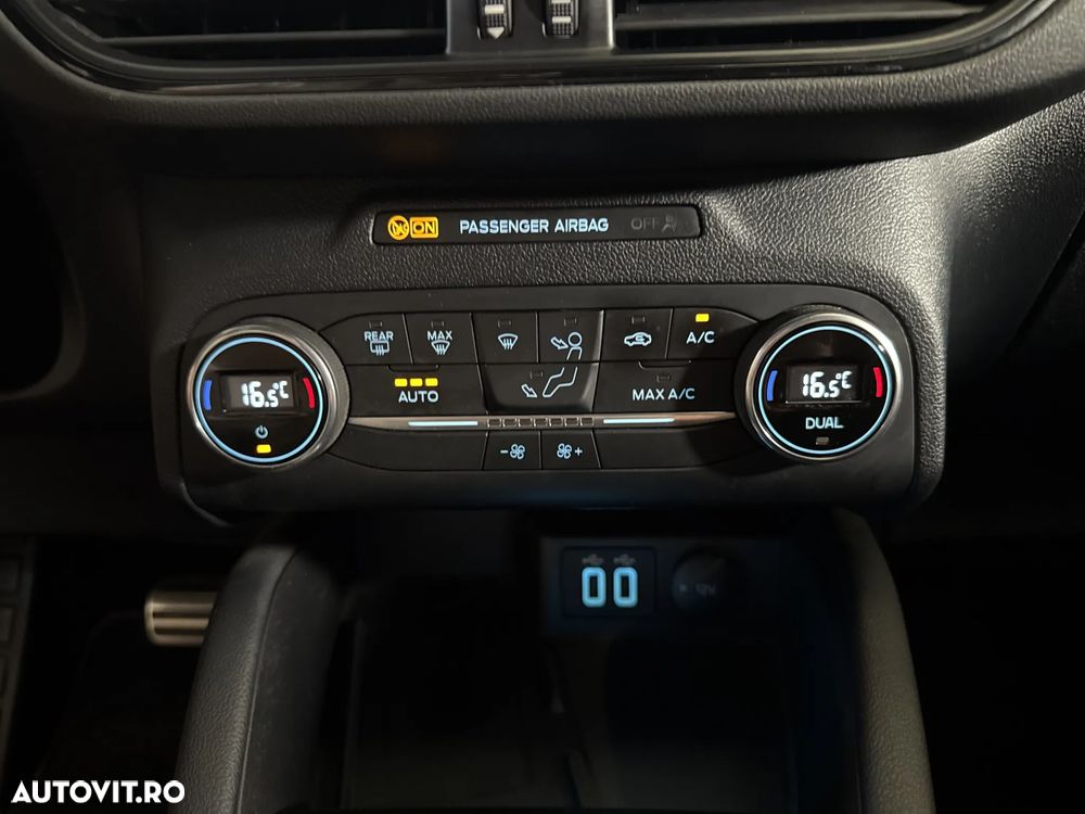 Ford Kuga - 19