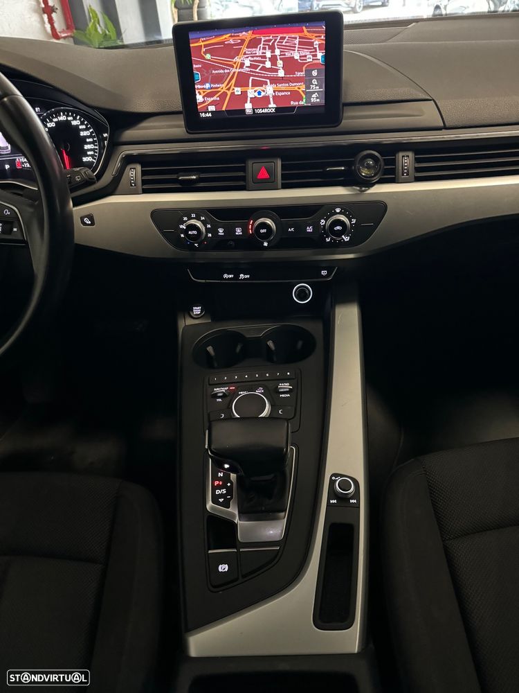 Audi A4 Avant 2.0 TDi Design S tronic - 15