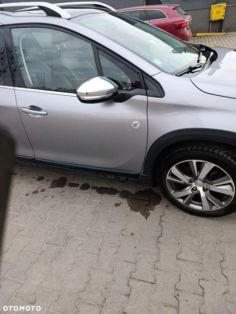 Peugeot 2008 PureTech 110 Stop&Start EAT6 GT-Line Edition - 17