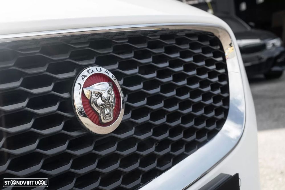 Jaguar E-Pace 2.0 i4D R-Dynamic SE - 7