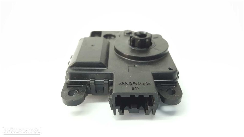 MOTOR DE ABA DE AQUECIMENTO FORD FOCUS ST-LINE - 4