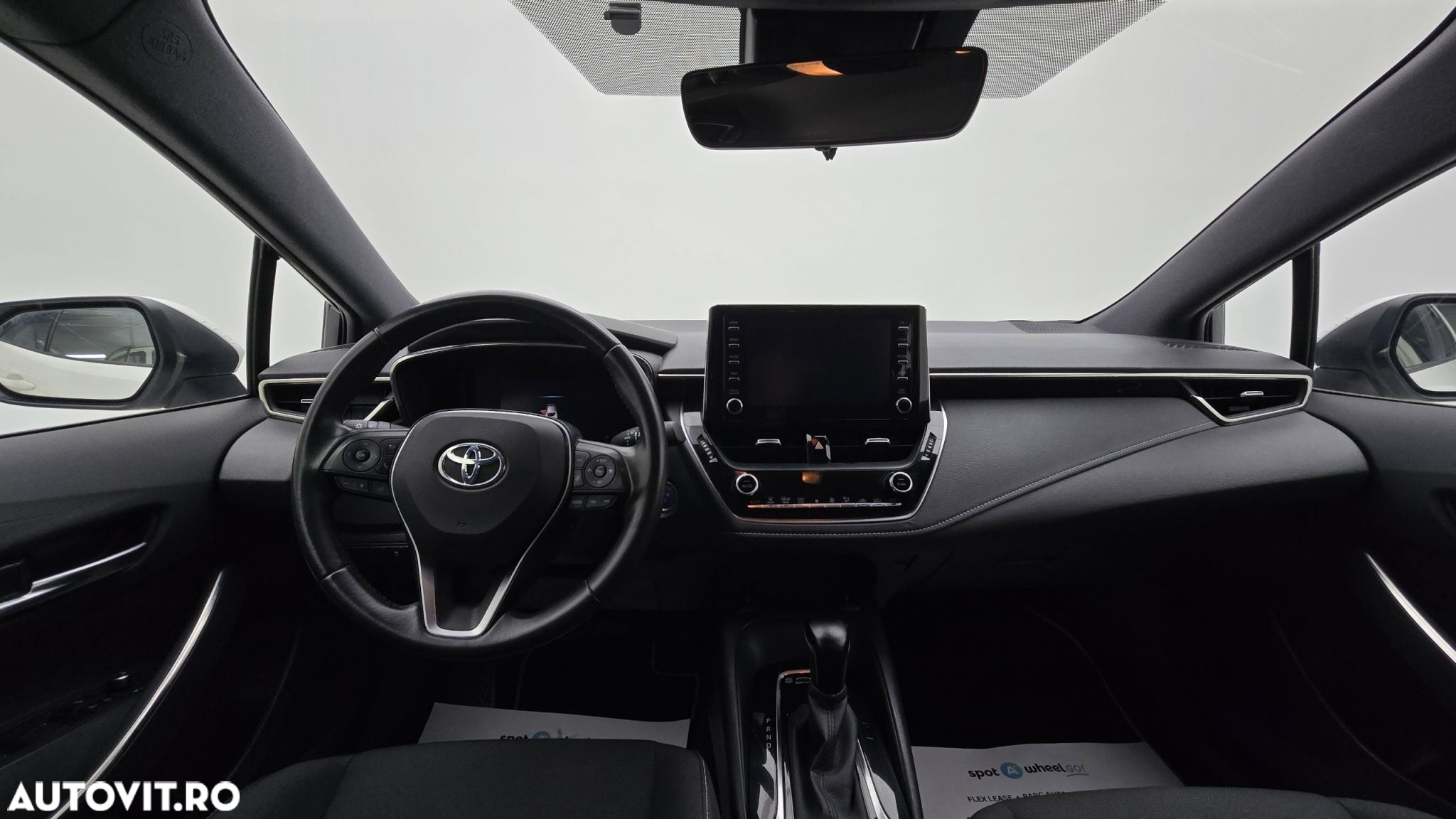 Toyota Corolla 1.8 HSD Dynamic - 14