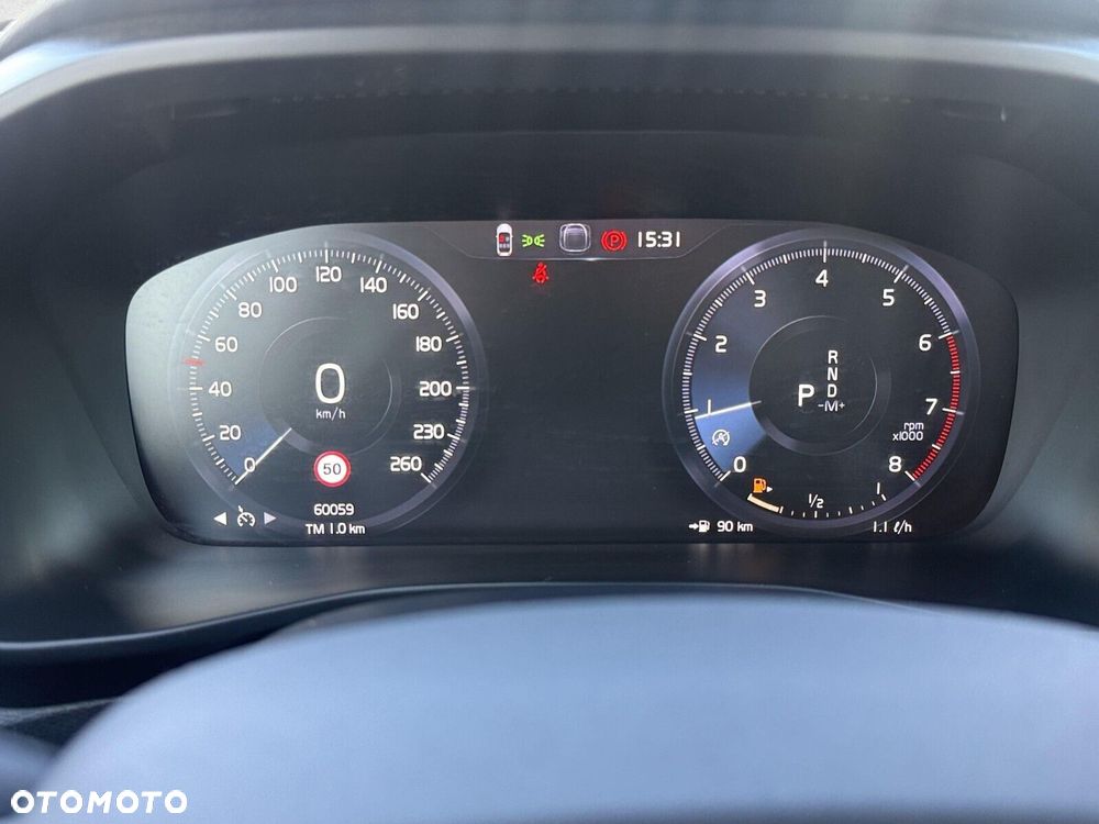 Volvo XC 40 T3 Momentum Core - 19