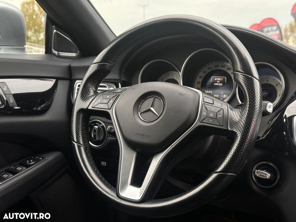 Mercedes-Benz CLS - 10