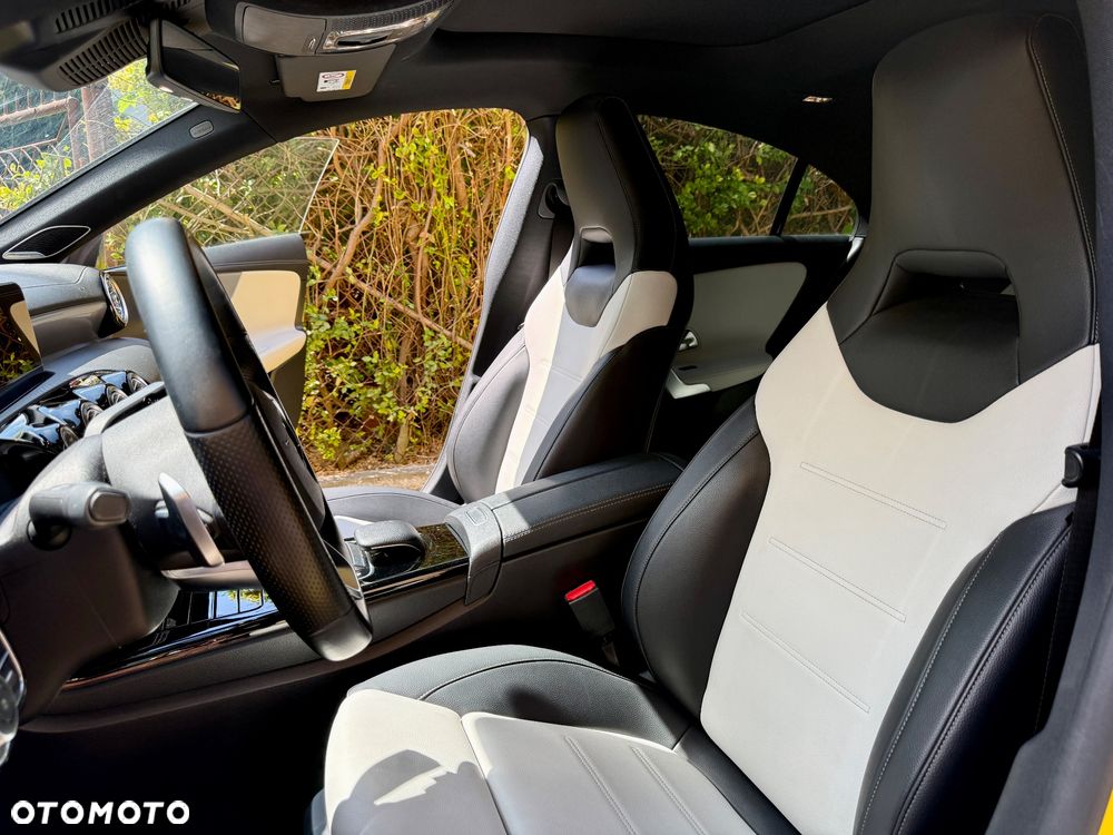 Mercedes-Benz CLA 250 4-Matic AMG Line 7G-DCT - 16
